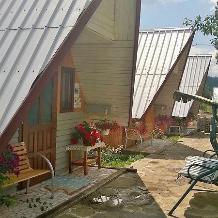 Casa Florea Poiana Stampei Ngoại thất bức ảnh